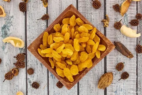 تصویر 1 از قیمت خرید کشمش گلدن طلایی عمده به صرفه و ارزان